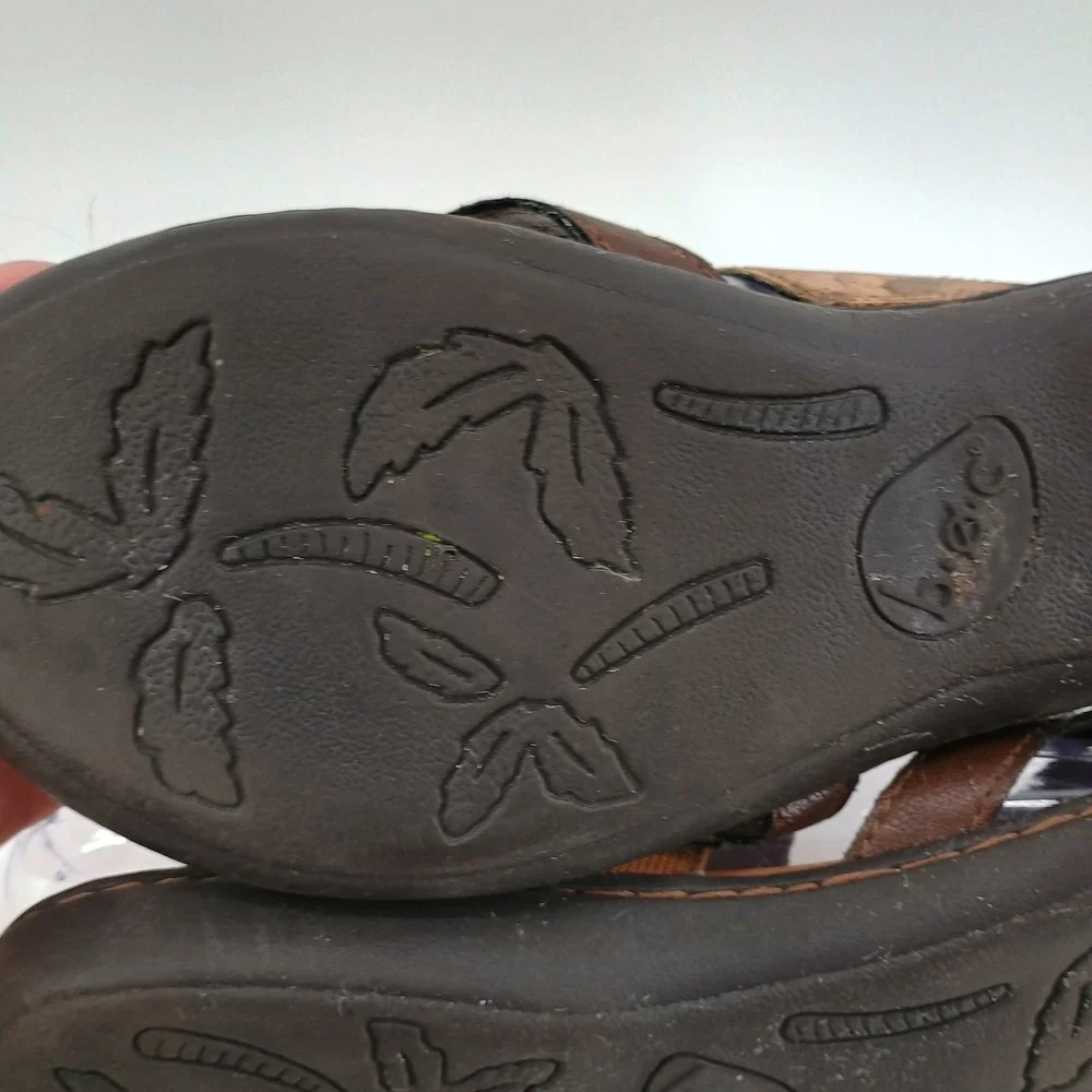BOC  Thong Womens Brown Outdoor Beach Sandals Size 8 Cork Look Strap Slip On